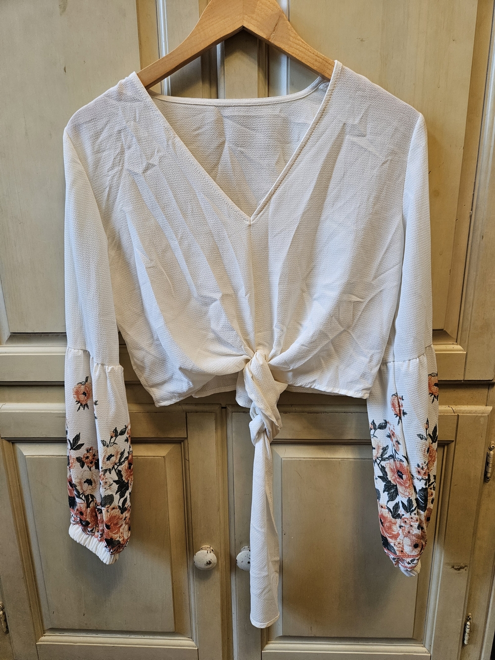 SHEIN White Tie-Front V-Neck Blouse with Peach Floral Sleeves